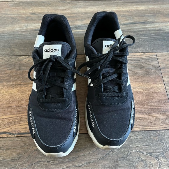 adidas Shoes - {Preloved} Women’s Adidas Sneakers